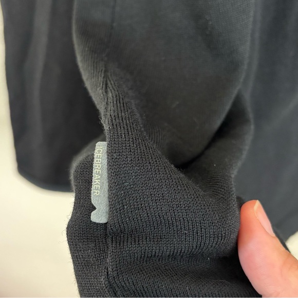 Icebreaker 1/4 Zip Pullover Men’s Size XL 100% Wool With Arm Pocket - Picture 8 of 8